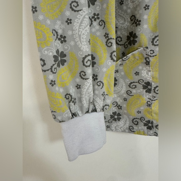 Green town small women’s scrub jacket with pockets - Picture 3 of 8